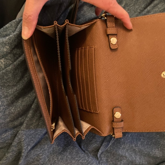 Michael Kors leather with chain crossbody bag. Barely used. - Picture 2 of 5